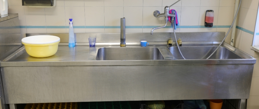 lavamanos en acero inoxidable